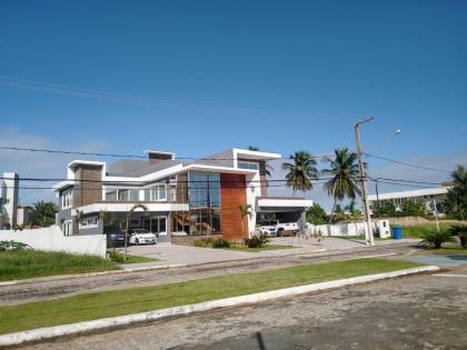 Casa Duplex com Piscina no Cond. Lago Paranoá