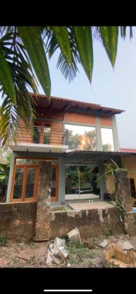 Casa Para Vender com 3 quartos sendo 2 suítes no bairro Irineu Serra em Rio Branco