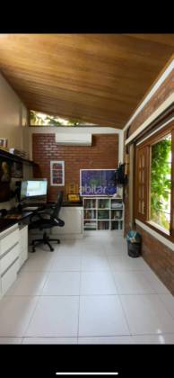 Casa Para Vender com 3 quartos sendo 2 suítes no bairro Irineu Serra em Rio Branco