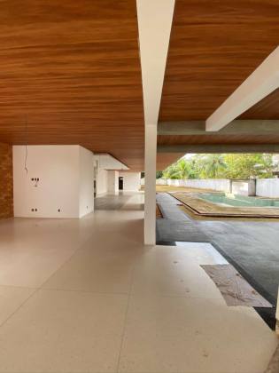 Casa no Condomínio Chácara Ipê Para Vender com 4 suítes em Rio Branco Acre