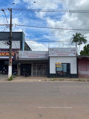 Ponto Comercial com casa e mega lote Para Vender na Principal da Sobral em Rio Branco