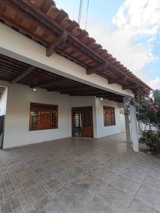 Casa Para Alugar com 3 quartos sendo 1 suítes no bairro Santo Afonso em Rio Branco