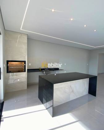 Casa Terrea no Swiss Park Rio Branco com 3 Suítes