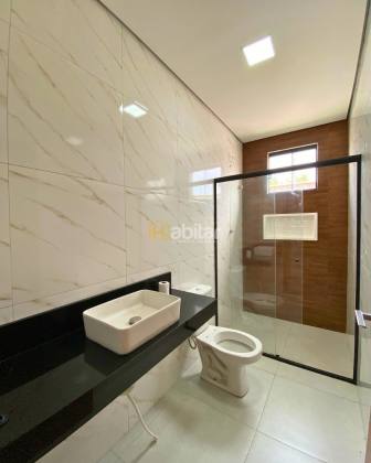 Casa Para Vender com 3 quartos sendo 1 suítes no bairro Floresta Sul, Proximo ao Via Verde Shopping em Rio Branco