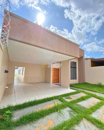 Casa Para Vender com 3 quartos sendo 1 suítes no bairro Floresta Sul, Proximo ao Via Verde Shopping em Rio Branco