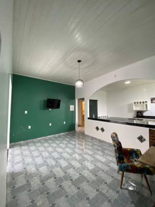 Casa Para Alugar com 4 quartos sendo 2 suítes no bairro São Francisco em Rio Branco