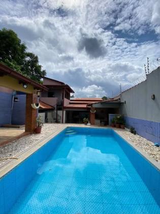 Casa Para Alugar com 4 quartos sendo 2 suítes no bairro São Francisco em Rio Branco