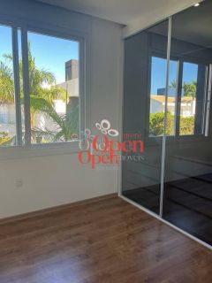 CASA COM 4 SUÍTES  A VENDA EM JURERÊ - FLORIANÓPOLIS/SC