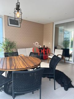 CASA COM 4 SUÍTES  A VENDA EM JURERÊ - FLORIANÓPOLIS/SC