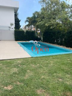 CASA COM 4 SUÍTES  A VENDA EM JURERÊ - FLORIANÓPOLIS/SC