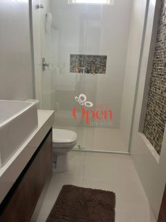 CASA COM 4 SUÍTES  A VENDA EM JURERÊ - FLORIANÓPOLIS/SC