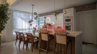 CASA COM 4 SUÍTES  A VENDA EM JURERÊ - FLORIANÓPOLIS/SC