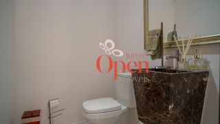 CASA COM 4 SUÍTES  A VENDA EM JURERÊ - FLORIANÓPOLIS/SC