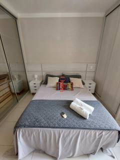 APARTAMENTO CHARMOSO À VENDA EM BECO DOS MILIONÁRIOS-FLORIANÓPOLIS/SC