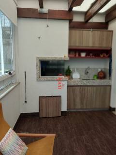 APARTAMENTO CHARMOSO À VENDA EM BECO DOS MILIONÁRIOS-FLORIANÓPOLIS/SC