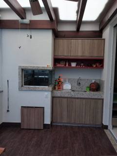APARTAMENTO CHARMOSO À VENDA EM BECO DOS MILIONÁRIOS-FLORIANÓPOLIS/SC