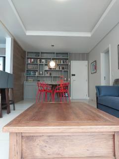 APARTAMENTO CHARMOSO À VENDA EM BECO DOS MILIONÁRIOS-FLORIANÓPOLIS/SC