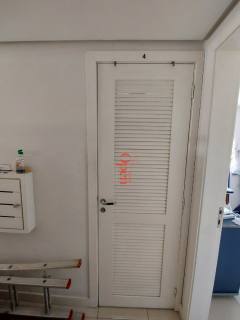 APARTAMENTO CHARMOSO À VENDA EM BECO DOS MILIONÁRIOS-FLORIANÓPOLIS/SC