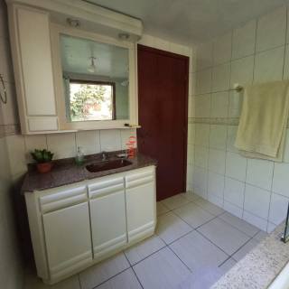 CASA À 100METROS DA PRAIA DE JURERÊ INTERNACIONAL