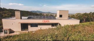 CASA COM VISTA MAR E LAGOA EM GAROPABA- SANTA CATARINA
