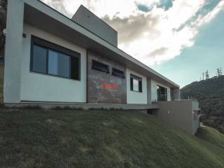 CASA COM VISTA MAR E LAGOA EM GAROPABA- SANTA CATARINA