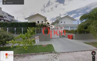 CASA GEMINADA A VENDA EM JURERÊ - FLORIANÓPOLIS/SC