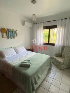 CASA VISTA MAR NA PRAIA BRAVA-FLORIANÓPOLIS/SC