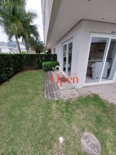 OPORTUNIDADE DE COBERTURA À VENDA EM JURERÊ - FLORIAÓPOLIS/SC