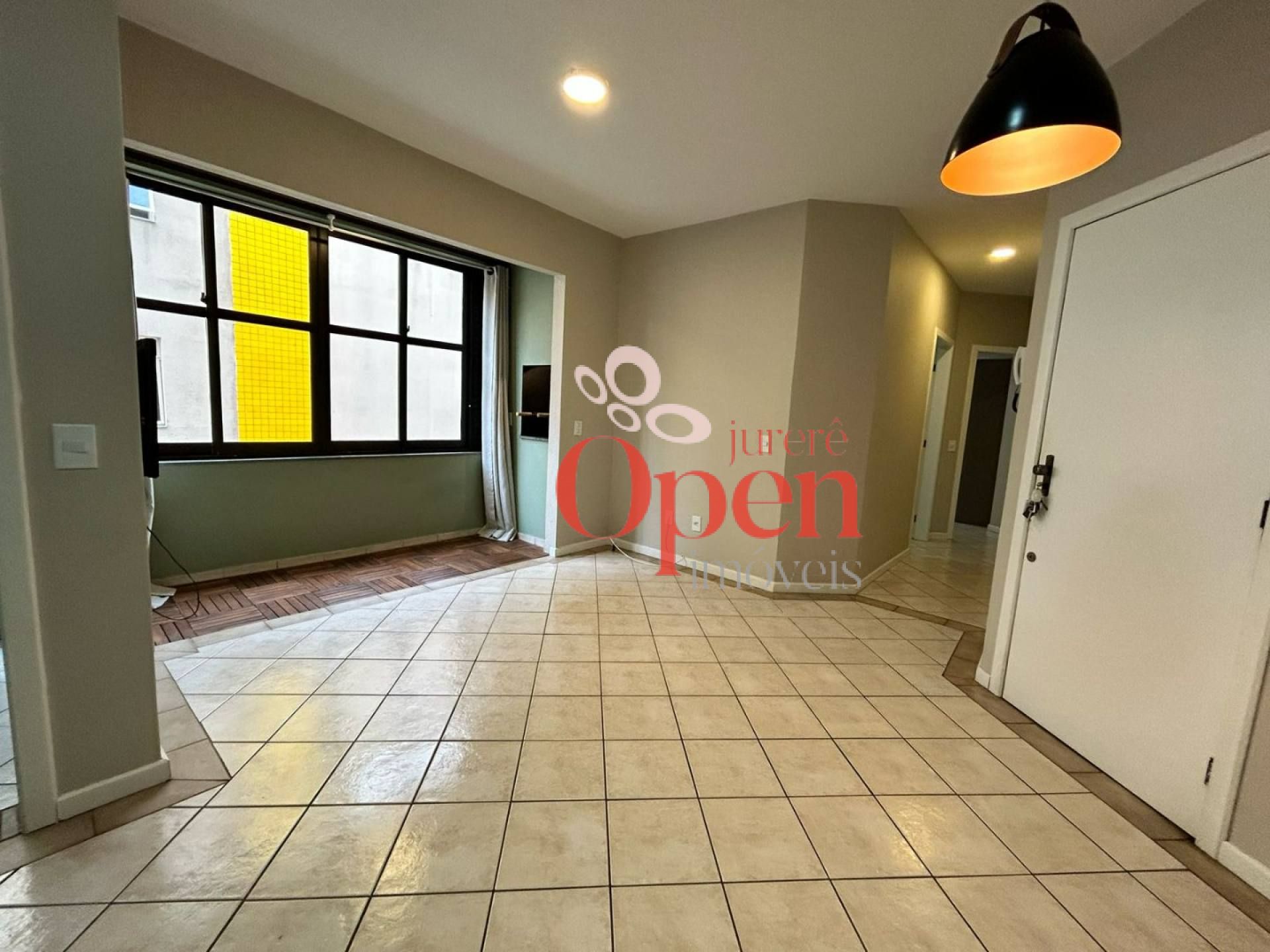 APARTAMENTO PARA LOCAÇÃO ANUAL EM JURERÊ TRADICIONAL - FLORIANÓPOLIS/SC