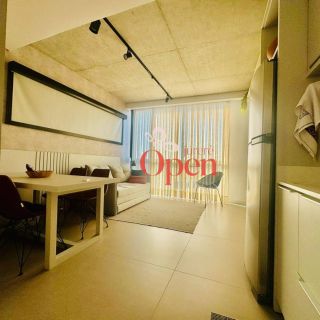 Apartamento Sofisticado a 220m do Mar em Jurerê. Conforto, Estilo e Funcionalidade em um Só Lugar