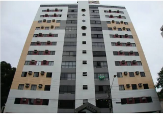 Excelente apartamento para vender com 3 quartos sendo duas suítes no coração do Espinheiro