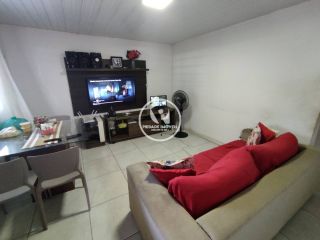 Vende excelente casa com 3 quartos em frente a estação de Tejipió