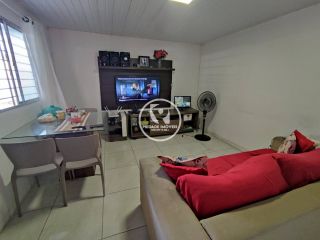 Vende excelente casa com 3 quartos em frente a estação de Tejipió