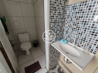 Vende excelente casa com 3 quartos em frente a estação de Tejipió