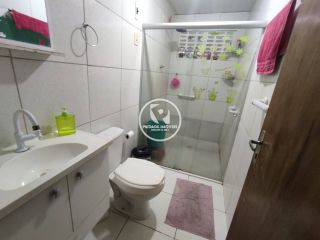 Vende excelente casa com 3 quartos em frente a estação de Tejipió