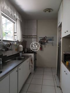 Casa para vender com 12 quartos, sendo 7 suítes, com 408m² no bairro Piedade