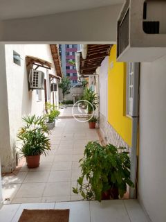 Casa para vender com 12 quartos, sendo 7 suítes, com 408m² no bairro Piedade