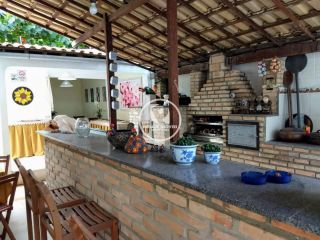 Casa para vender com 12 quartos, sendo 7 suítes, com 408m² no bairro Piedade