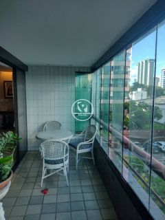 Apartamento para vender com 04quartos, varanda bem ventilada, sala para dois ambientes e um lugar bem tranquilo.