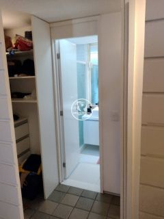 Apartamento para vender com 04quartos, varanda bem ventilada, sala para dois ambientes e um lugar bem tranquilo.