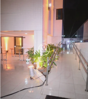 Excelente apartamento para vender, em uma das melhores áreas do Recife, apartamento com 04 quartos, varanda e sala para dois ambientes.