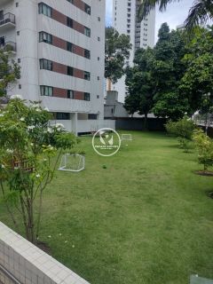 Excelente apartamento para vender, em uma das melhores áreas do Recife, apartamento com 04 quartos, varanda e sala para dois ambientes.