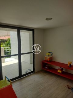Excelente apartamento para vender, em uma das melhores áreas do Recife, apartamento com 04 quartos, varanda e sala para dois ambientes.