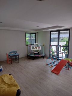 Excelente apartamento para vender, em uma das melhores áreas do Recife, apartamento com 04 quartos, varanda e sala para dois ambientes.