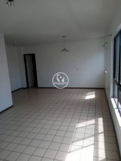 Excelente apartamento para vender no coração do Espinheiro.