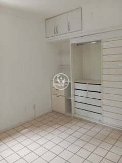 Apto à venda em Boa Viagem, com 4 Qtos sendo 2 Suítes