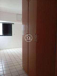 Apto à venda em Boa Viagem, com 4 Qtos sendo 2 Suítes