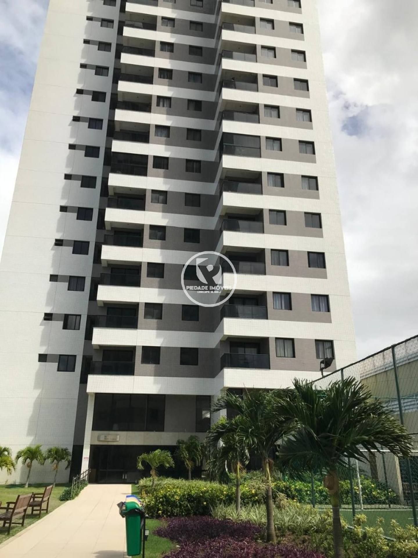 Apartamento 25º andar com 2 vagas padrão Queiroz Galvão Nova Barra