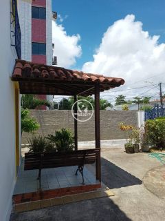 Linda Casa em estilo Colonial em Piedade pertinho da Faculdade Guararapes