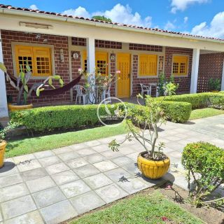 Casa de Condomínio Para Vender com 4 quartos  em Tamandaré